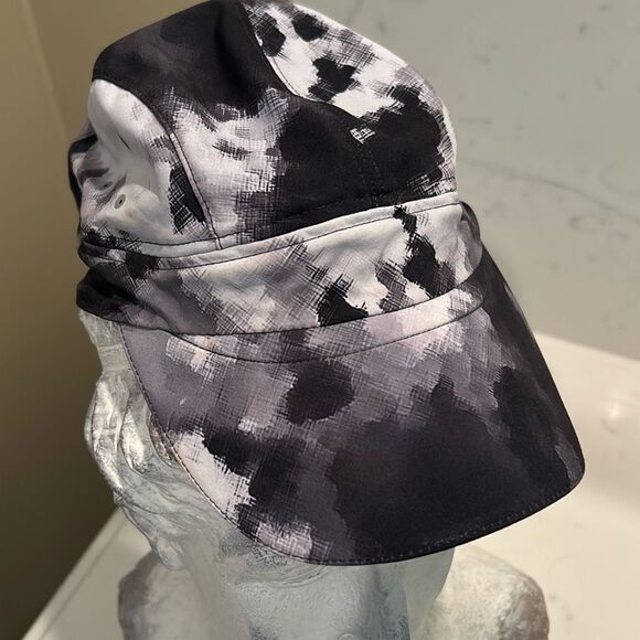 LULULEMON Running Hat - Picture 3 of 7